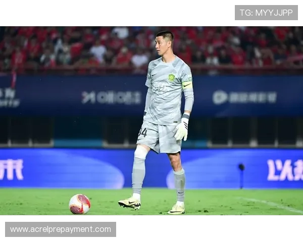 李磊赛后泪别国安深情拥抱侯森与昔日队友依依惜别